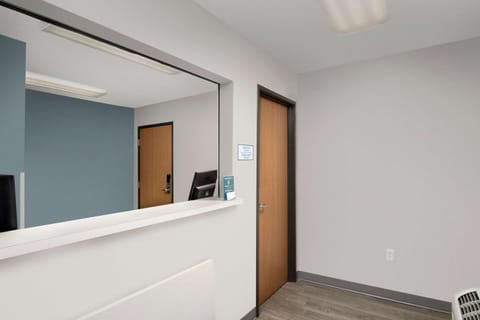 Lobby or reception, On site