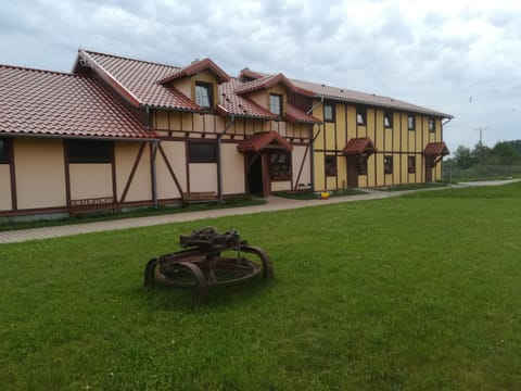Pensjonat Przy Stajni Farm Stay in Pomeranian Voivodeship
