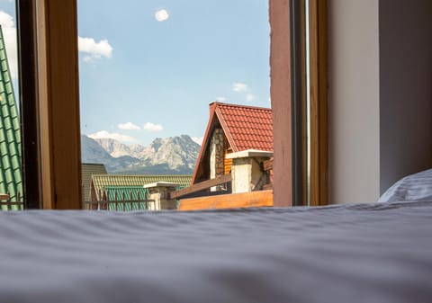 Nearby landmark, Bed, Day, Neighbourhood, Natural landscape, View (from property/room), Balcony/Terrace, Photo of the whole room, Bedroom, Mountain view