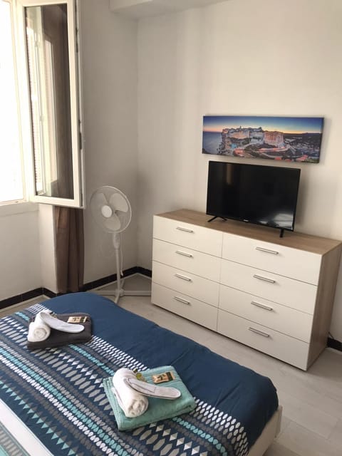 **** MER SEA 1 A 8 PERSONNES 80M2 A 120M DE LA MER **** Apartment in Ajaccio