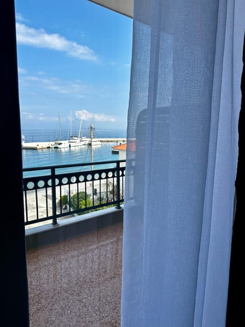 KAMVISSIS HOTEL Hotel in Tyros