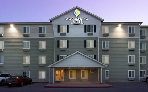 WoodSpring Suites Clarksville Ft. Campbell Hotel in Clarksville