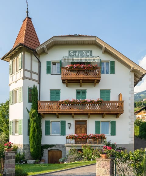 Gästehaus Seitzhof Bed and Breakfast in Merano