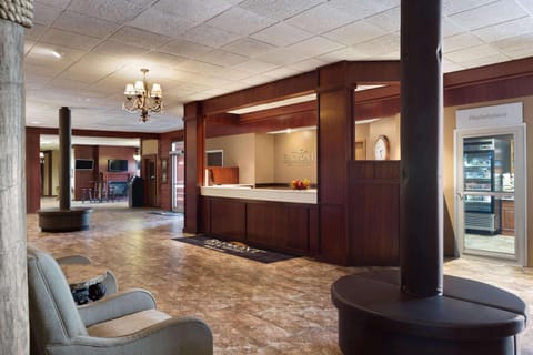 Lobby or reception, On site