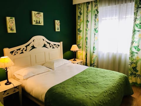 Bed, Bedroom