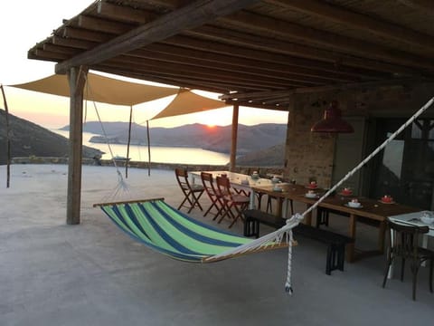 Patio, Natural landscape, View (from property/room), Balcony/Terrace, Dining area, Mountain view, Sunrise, Sunset