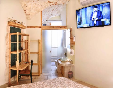 Bedroom, Area and facilities