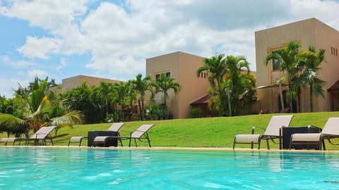 Property building, Swimming pool