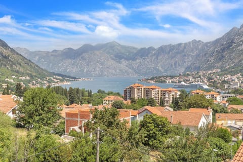 Natural landscape, Mountain view, Sea view