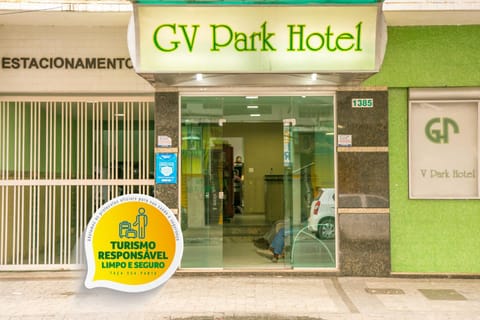Property building, Facade/entrance, Parking