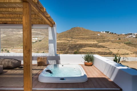 Hot Tub, Mountain view