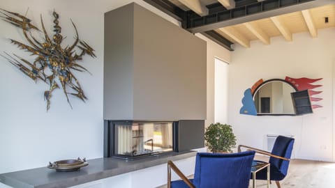 Living room, flat iron