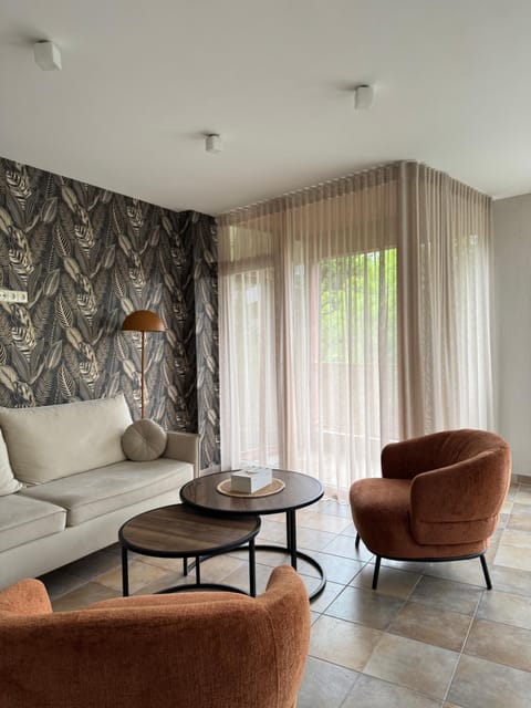 Balcony/Terrace, Living room, Seating area