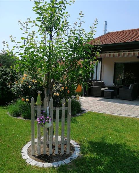BBQ facilities, Garden, Balcony/Terrace
