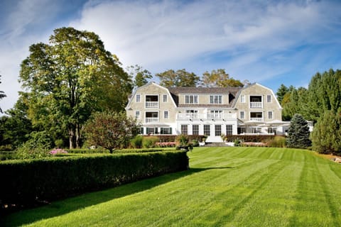 Property building, Day, Garden