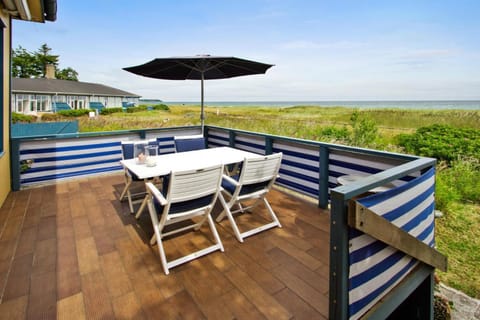 Property building, Balcony/Terrace