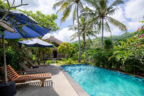 Property building, Swimming pool