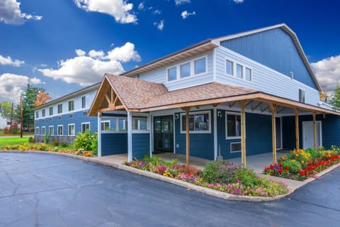 Property building, Day