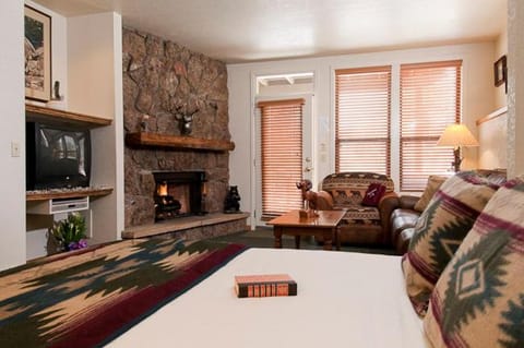 Wildwood Inn Inn in Estes Park