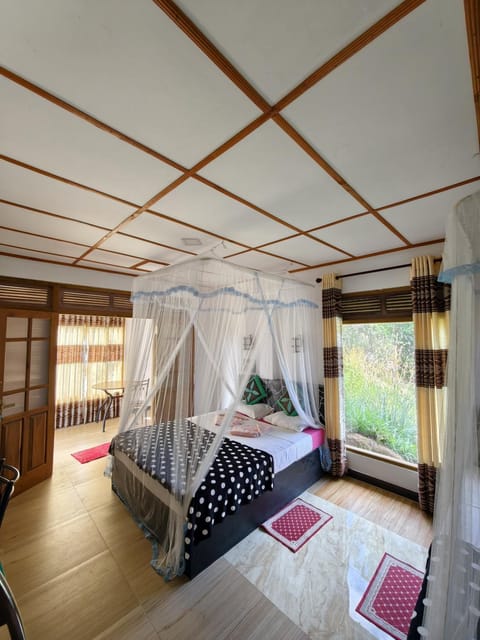 Bed, Living room, Photo of the whole room, Seating area, Bedroom