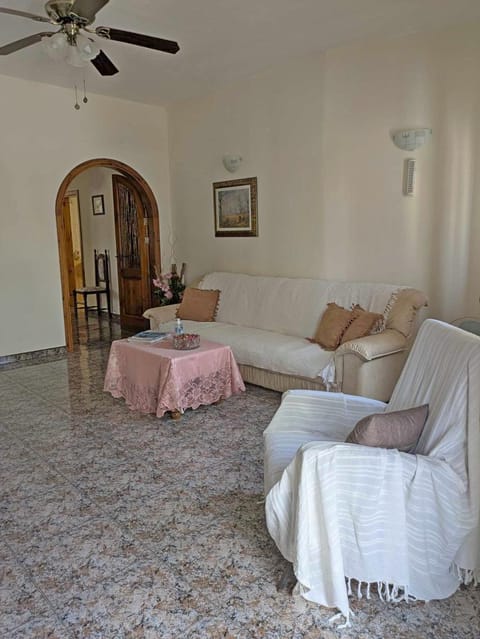Silia's Maisonette Vacation rental in Marsaskala