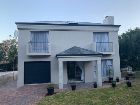 Bem Vindo Self Catering Guest House House in Western Cape