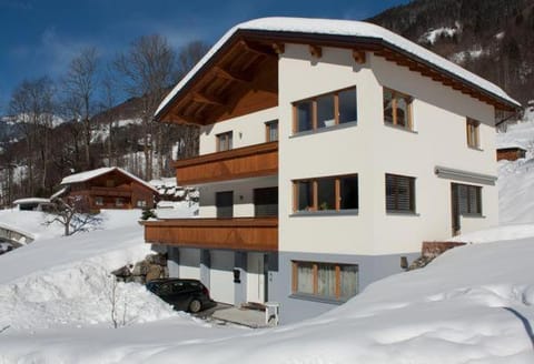 Property building, Winter