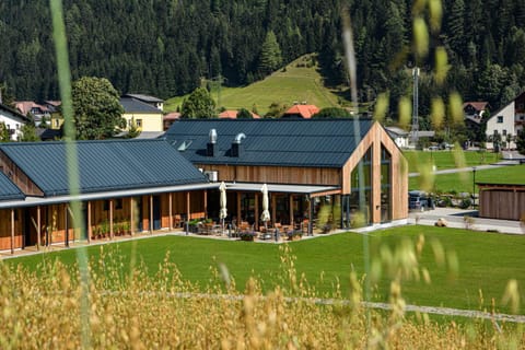 Property building, Spring