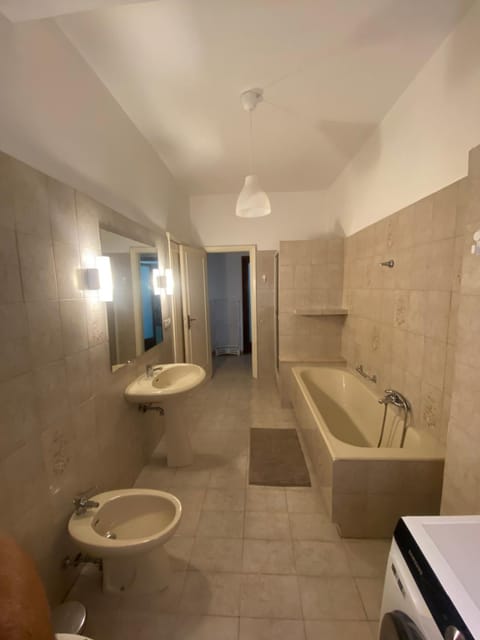 APPARTAMENTO CENTRALE SANTA MARINELLA Apartment in Lazio
