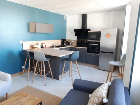 Living room, kitchen