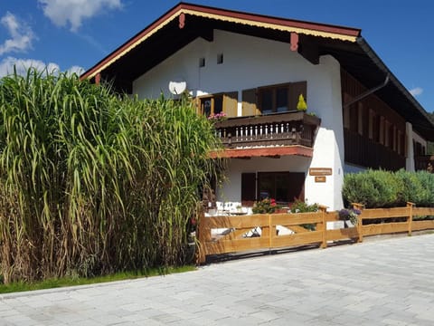 Gästehaus Weinrebe Apartment in Schönau am Königssee