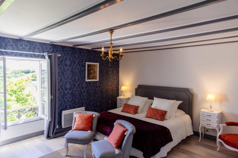 Bed, View (from property/room), Photo of the whole room