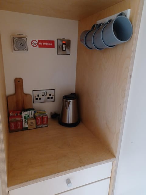 Coffee/tea facilities, Kitchen or kitchenette