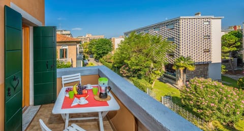 Balcony/Terrace, Balcony/Terrace