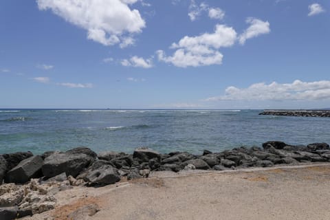 Harbor View Plaza #1203 Apartment in Honolulu