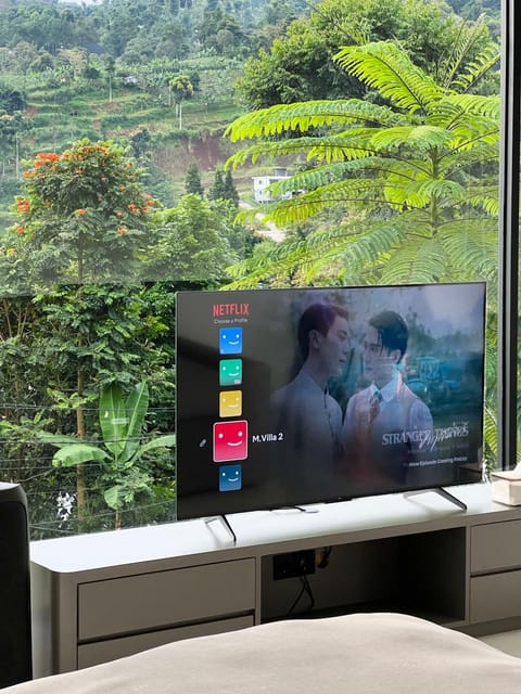 Communal lounge/ TV room, Natural landscape, TV and multimedia, Evening entertainment