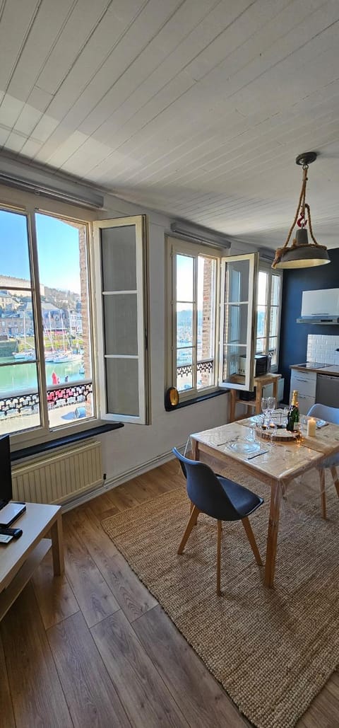L'atelier- Duplex Vue magnifique sur le port- Apartment in Saint-Valery-en-Caux