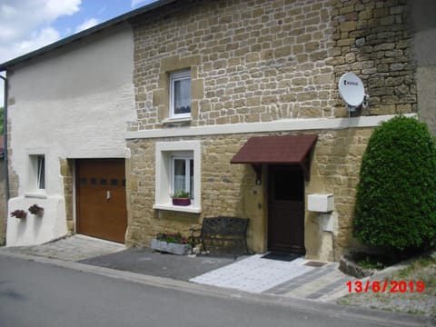 Property building, Facade/entrance, On site