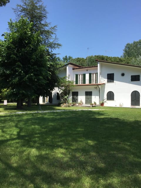 Villa Poveromo Villa in Province of Massa and Carrara