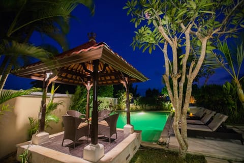 Patio, Pool view