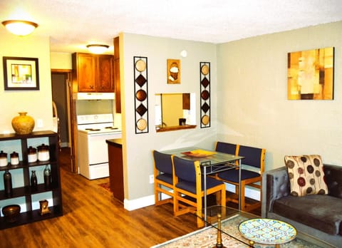 Prairie Comfort Apartment in Grand Forks