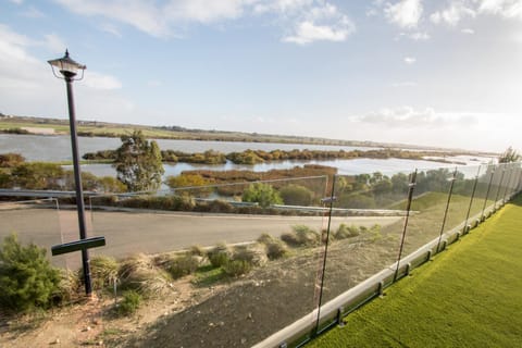 Facade/entrance, Garden view, River view