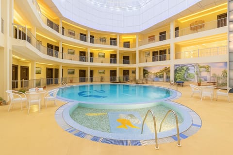 Swimming pool