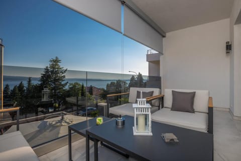 Shower, Summer, Balcony/Terrace, Balcony/Terrace, Seating area, On site, Garden view, Sea view, Sea view, Street view, Street view, Sunset, Quiet street view, Inner courtyard view