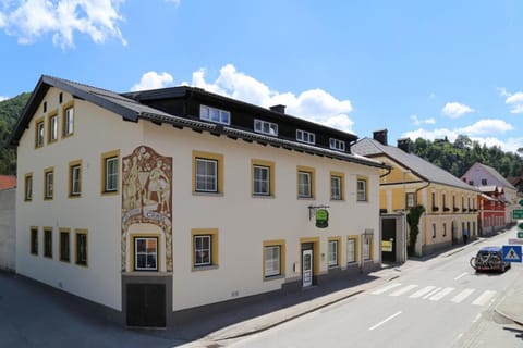 Property building, Facade/entrance