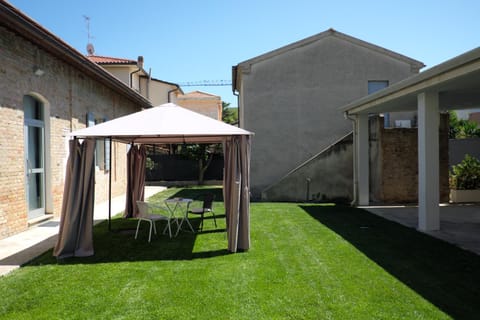 Property building, Garden, View (from property/room)