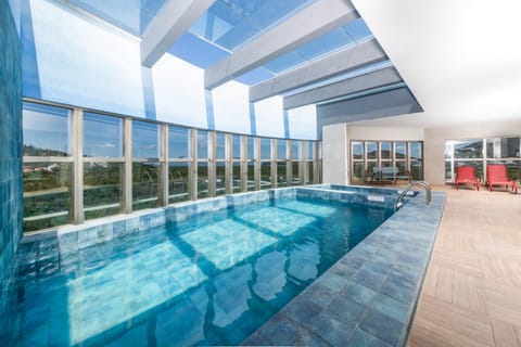 Swimming pool, Swimming pool