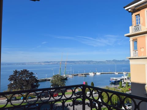 Agréable appartement 60 m², proche ski, balcon, animaux admis, parking - FR-1-498-14 Apartment in Évian-les-Bains