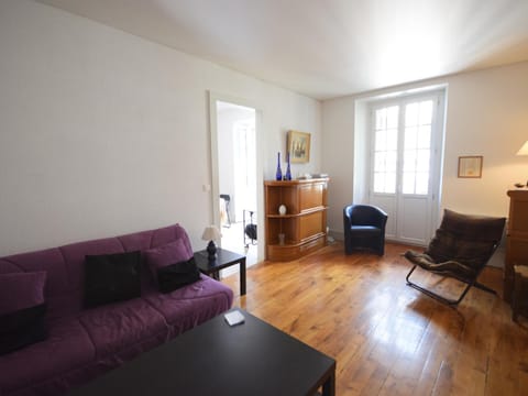 Agréable appartement 60 m², proche ski, balcon, animaux admis, parking - FR-1-498-14 Apartment in Évian-les-Bains
