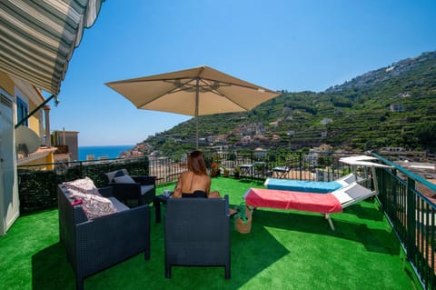 People, Balcony/Terrace